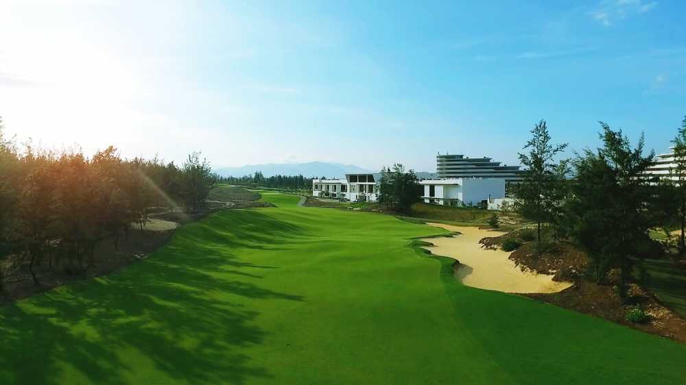 Việt Nam với 4 sân golf Việt Nam hàng đầu châu Á