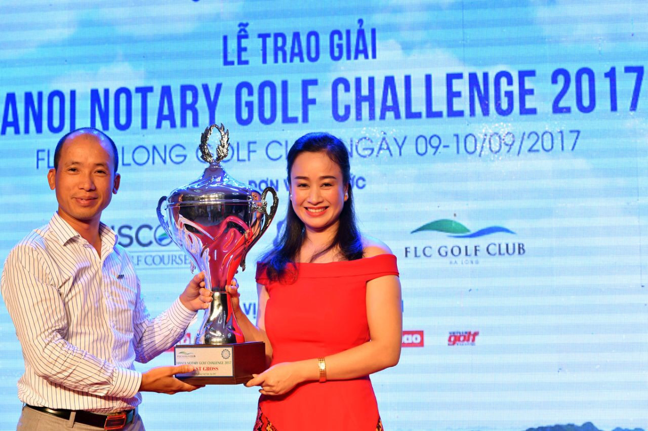 Golfer nữ Trần Mai Anh vô địch giải Hanoi Notary Golf Challenge 2017