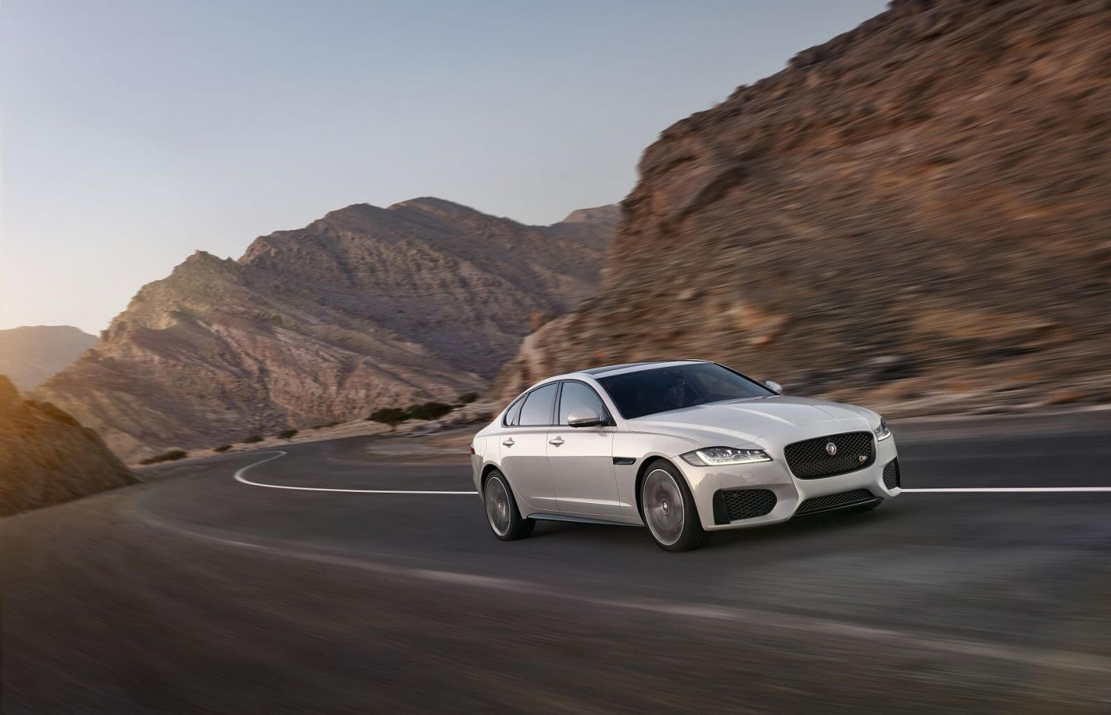 Jaguar hỗ trợ đổi xe cũ, lấy xe mới lên đến 200 triệu đồng