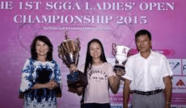 Golfer 16 tuổi Vô địch giải nữ TP.HCM Mở rộng lần thứ nhất.