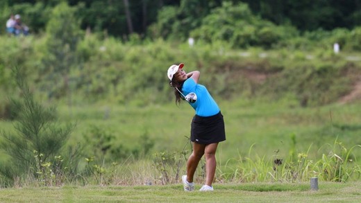 Thảo My dẫn đầu vòng một giải golf nữ Quốc gia