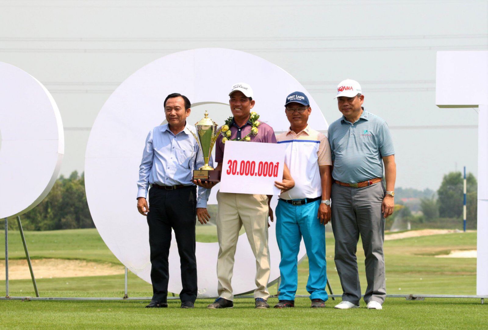 Golfer Phạm Minh Tuấn vô địch VPG Tour - West lakes Championship 2019