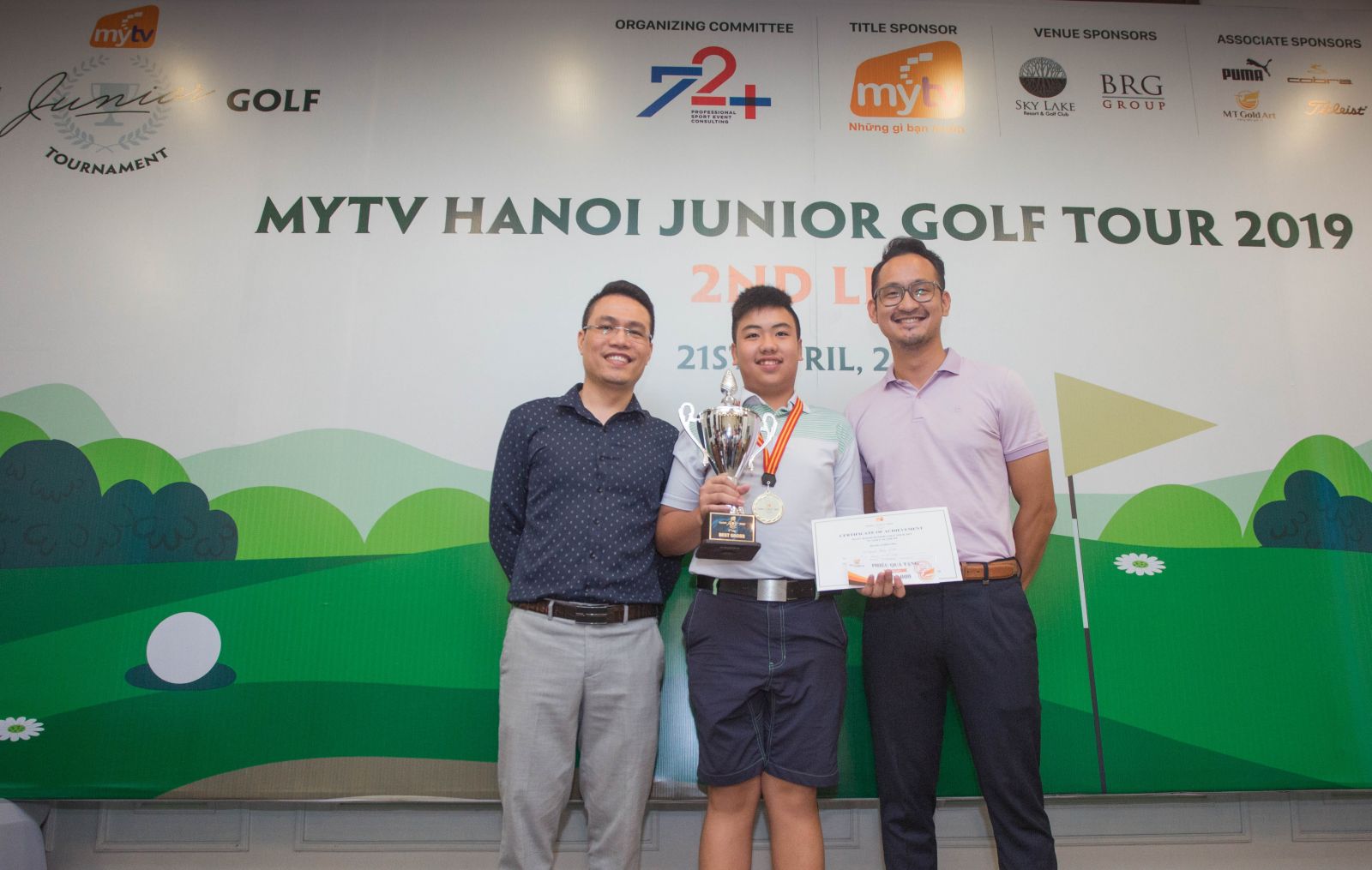 Nguyễn Đặng Minh đứng đầu tại vòng 2 MyTV Hanoi Junior Golf Tour 2019
