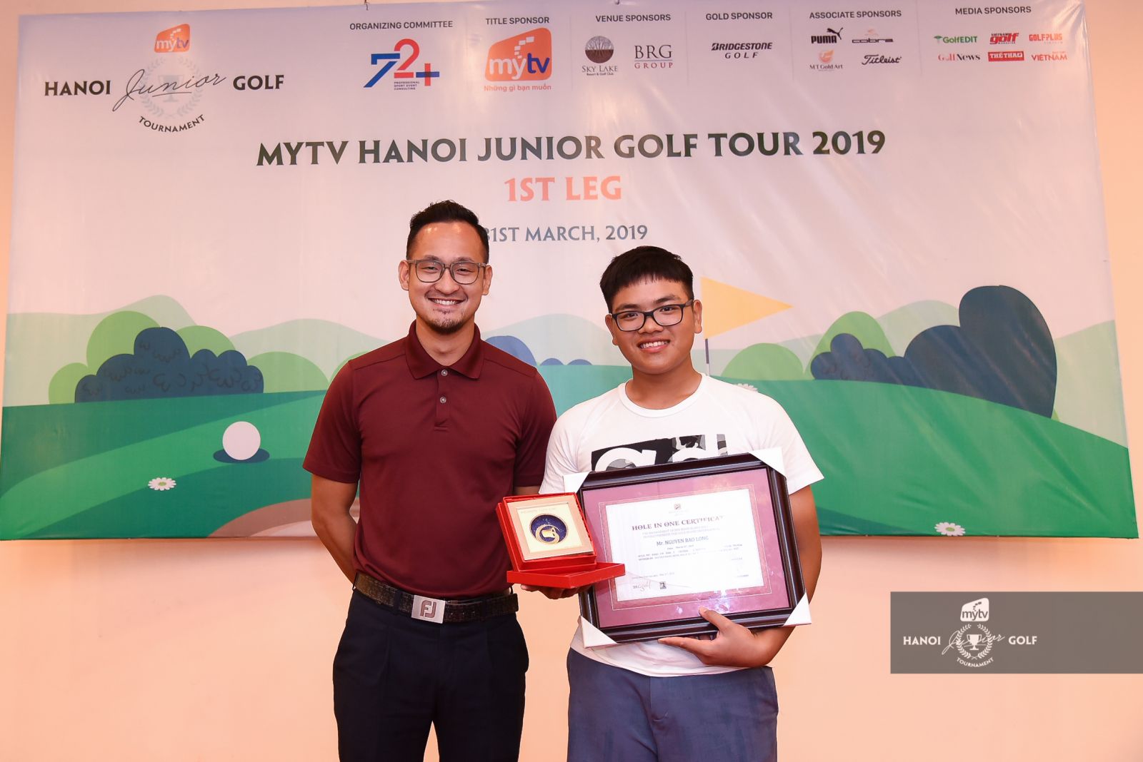 Golfer Nguyễn Bảo Long ghi HIO, vô địch vòng 1 giải Trẻ Hà Nội 
