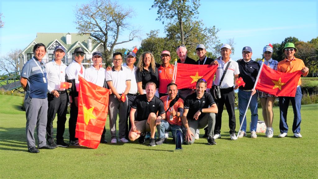 Đội Việt Nam giành ngôi Á quân tại giải Volvo World Challenge 2019