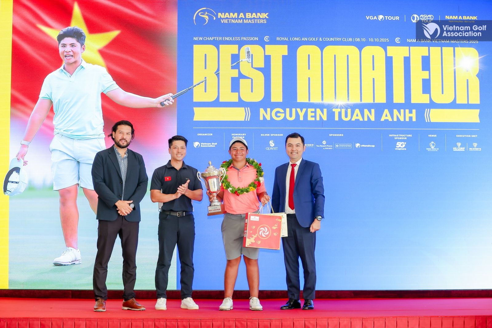 Nguyễn Tuấn Anh vươn lên ngôi số 1 golf Việt Nam sau màn trình diễn bùng nổ tại Vietnam Masters