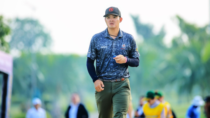 Sarut Vongchaisit lập kỷ lục lịch sử tại Nam A Bank Vietnam Masters 2025 với vòng đấu 61 gậy (-11)