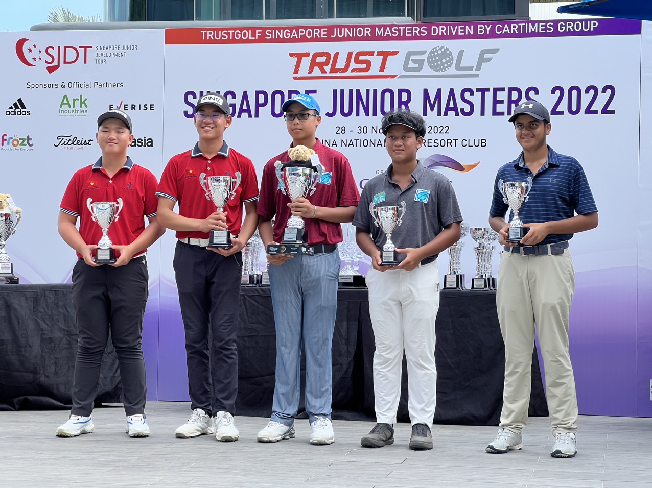 Khánh Hưng và Anh Minh đạt giải tại Singapore Junior Masters Championship 2022