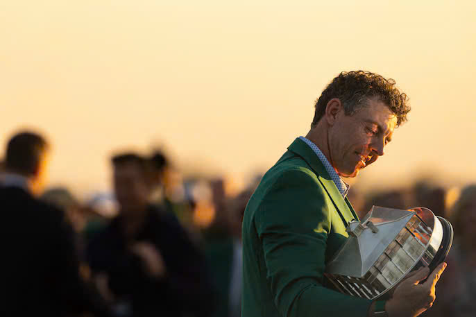 Masters 2026: Rory McIlroy đăng quang khi chấp nhận đối mặt với tổn thương một lần nữa