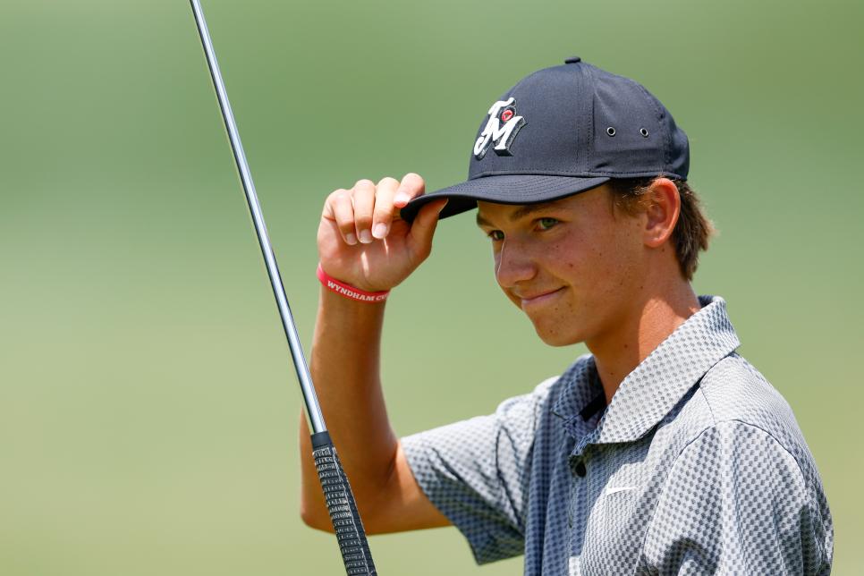 Thiên tài tuổi teen chuẩn bị ra mắt PGA Tour trong tháng này