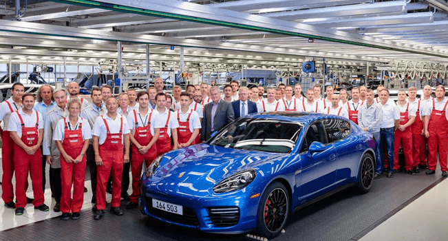 Porsche ra mắt Phòng thí nghiệm Kỹ thuật số tại Berlin