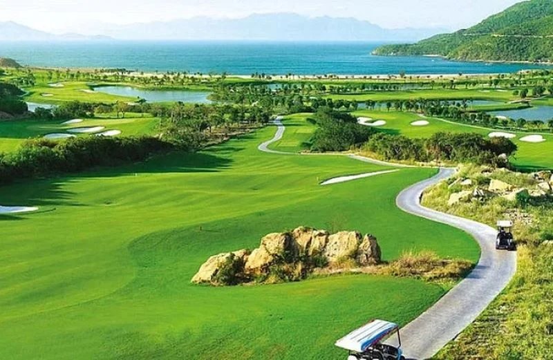 Hà Tĩnh ’trình làng’ sân golf 36 lỗ mới, xác lập quy mô lớn nhất địa phương Hà Tĩnh ’trình làng’ sân golf 36 lỗ mới, xác lập quy mô lớn nhất địa phương