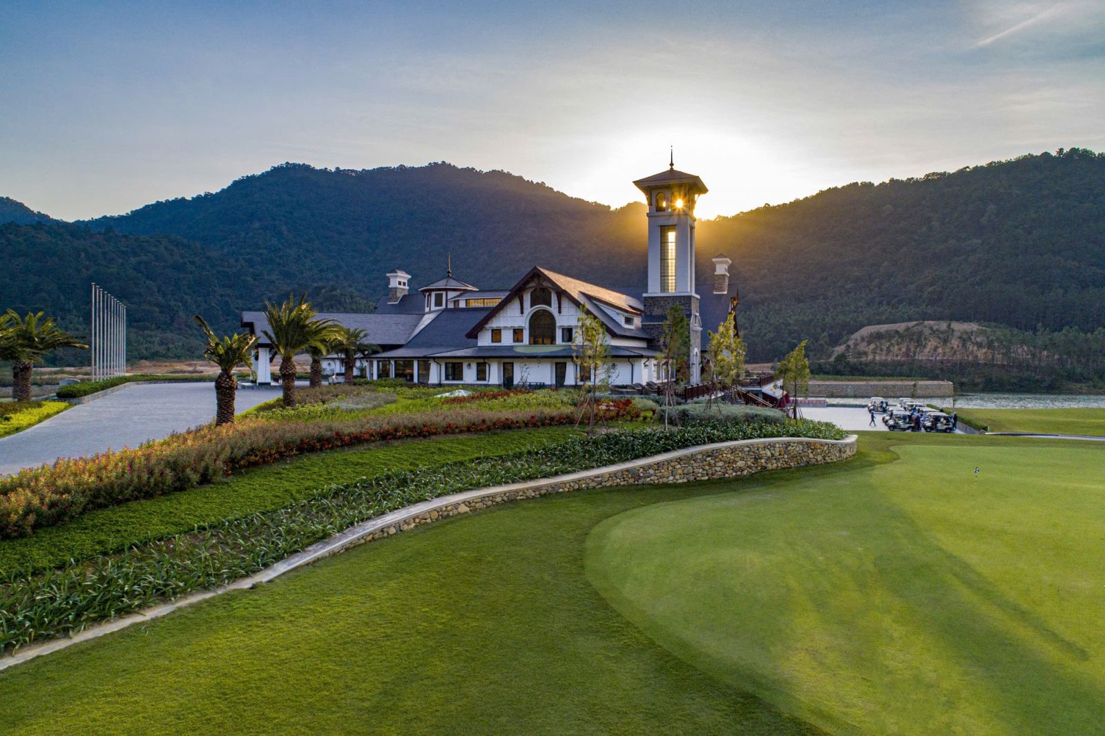 Nghỉ lễ này golfer đã chọn được sân nào quanh Hà Nội chưa?