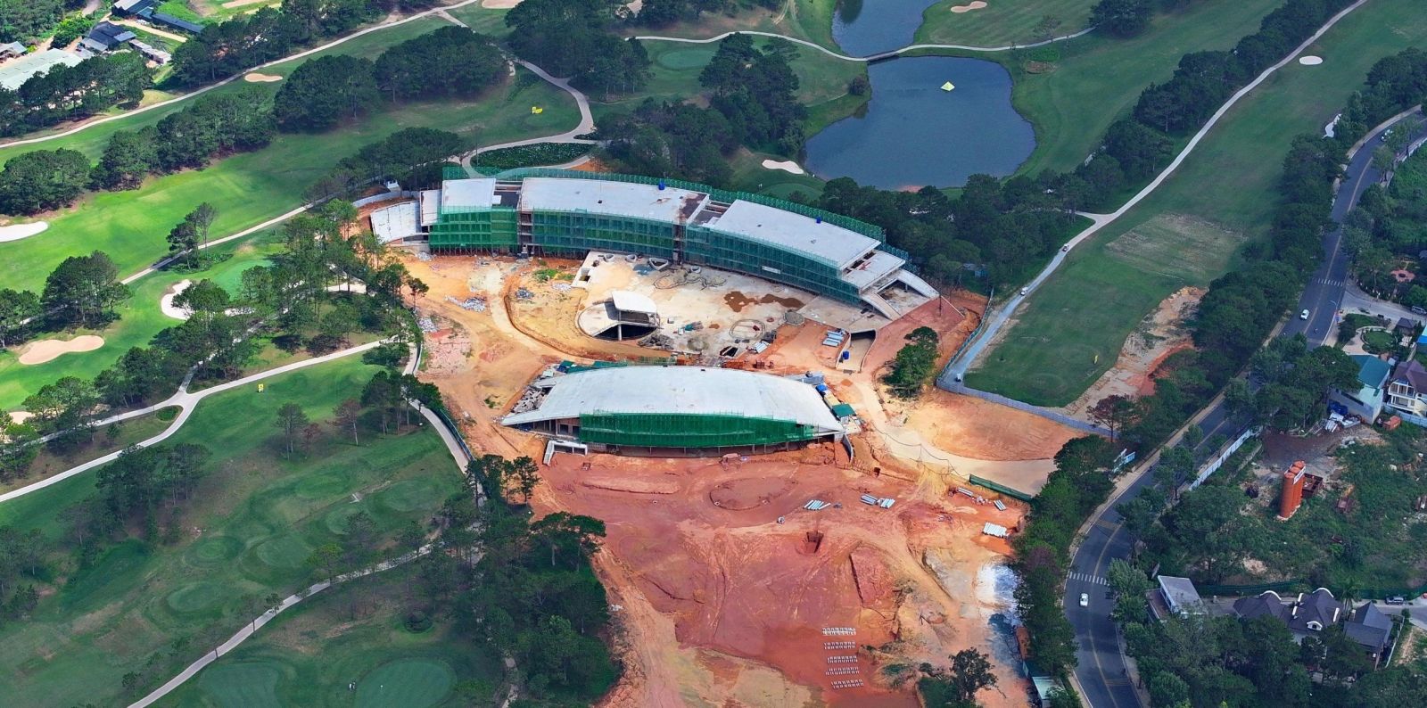 Vướng mắc tại sân golf Đồi Cù Đà Lạt sẽ được tháo gỡ thế nào? Vướng mắc tại sân golf Đồi Cù Đà Lạt sẽ được tháo gỡ thế nào?