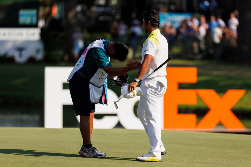 Cú lội ngược dòng tuyệt vời của Hideki Matsuyama