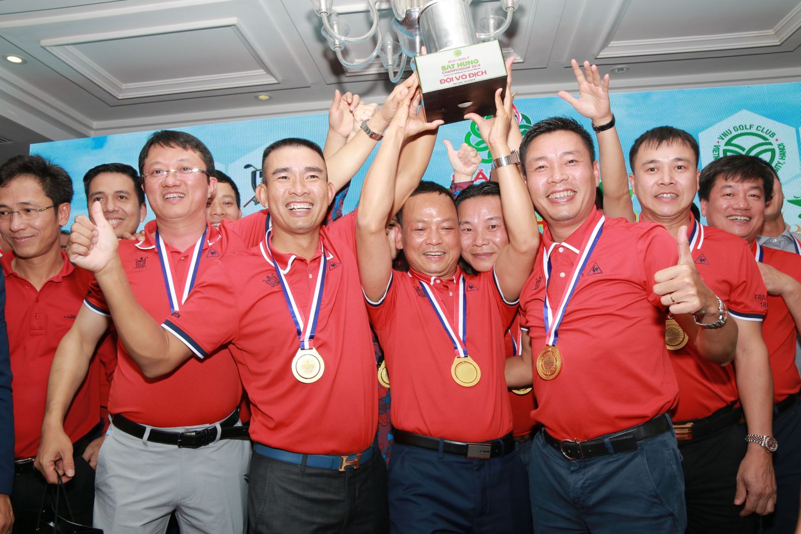 ĐH Kinh Tế vô địch, Giao Thông á quân, Quốc Gia hạng 3 ở giải Bát Hùng