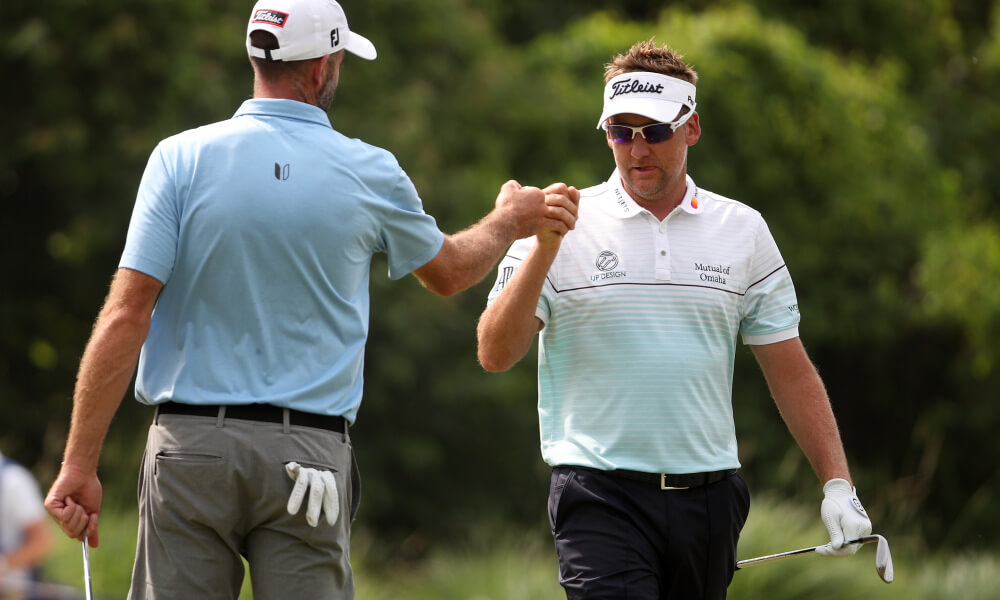 Ian Poulter và Brian Gay tiếp tục được thi đấu tại PGA Tour